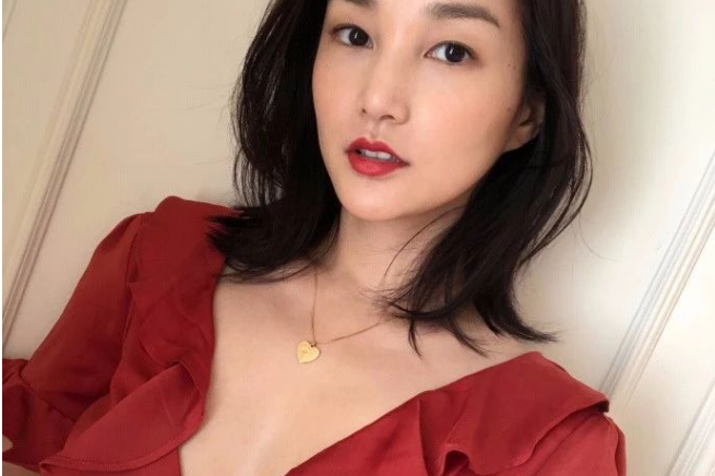 你还记得"杨桃"周泓吗?节目上因误食羊肉而哭泣,反被骂"圣母婊"