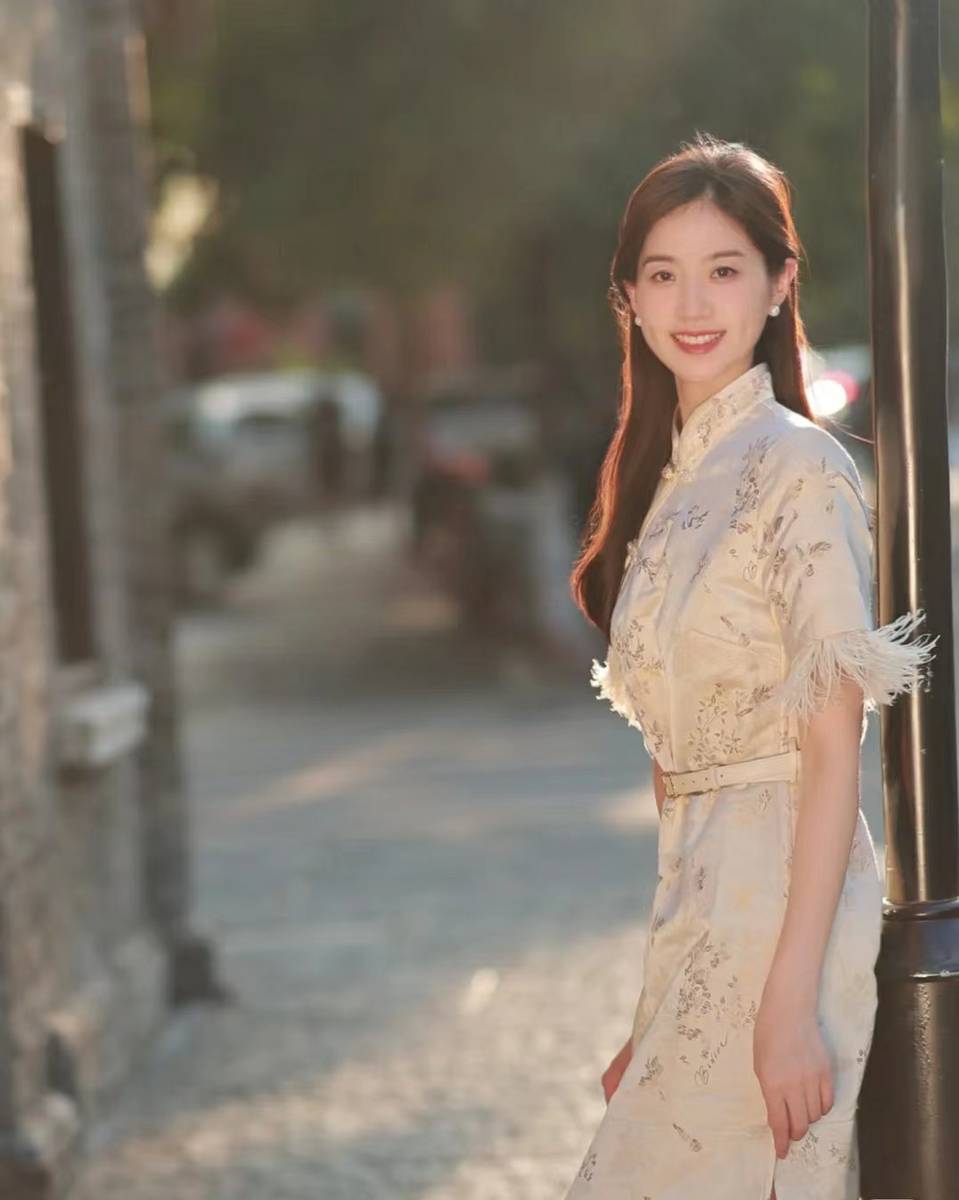 朋友说我穿上国风旗袍，自带温柔气质
