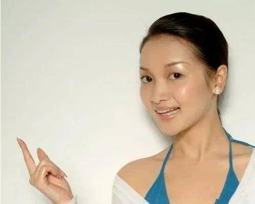 再加上她还经常去向王奎荣请教关于表演上的问题,看着饶芯语那副认真