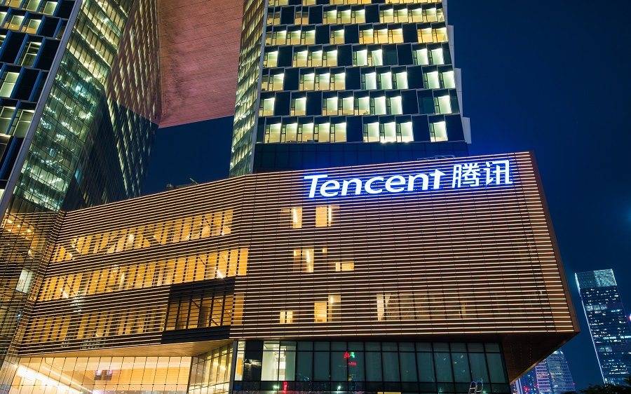 我们再来看腾讯公司的pe,上市这么多年,pe很少会高过100倍,大部分时间