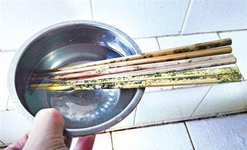 菜板发霉了怎么样解决 6e65ea80f7af4c92b726be483d38316b.jpeg