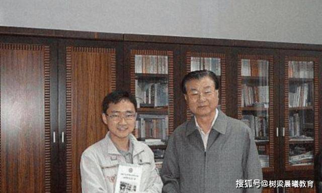 「高校」被“985”高校特招，却逼的教授递交辞呈当年的“甲骨文考生”