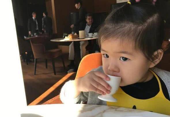 [恶习]占2条以上孩子毁了孩子体质差、爱生病？父母4个“恶习”惹的祸