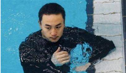 〖释小龙助理溺亡释小龙助理溺水照片〗