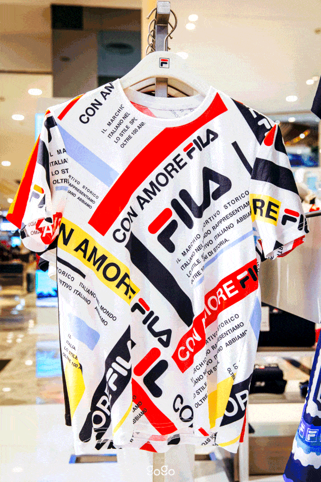 fila外套1280元 fila短裤640元  fila tee580元=2500元 参加满500元