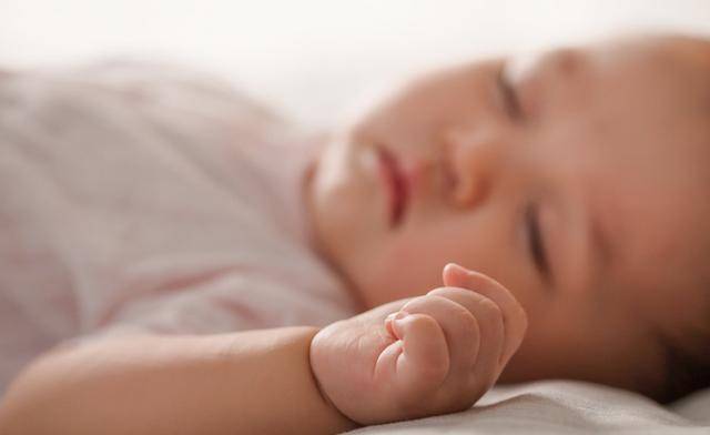 「父母」父母现在知道还不晚宝宝的睡眠质量不好？多半是这3个原因