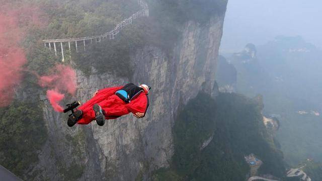 天门山翼装飞行女生失联,6天后发现遗体,摄影师记录事