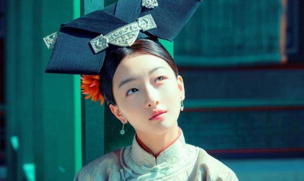 小说里的男主角的神仙颜值 e7fc22591edb46a3a88ff1bb165e410b.jpeg