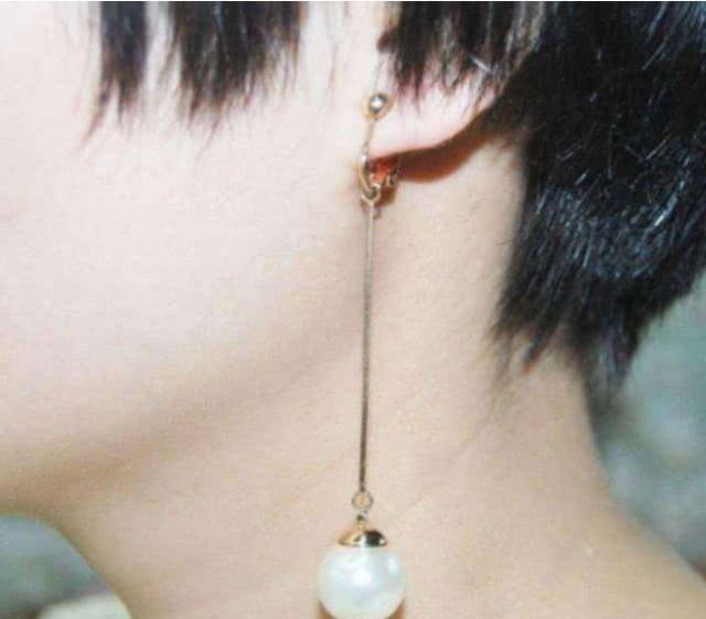 如何给女生挑耳环 1becf2f48a11486a8da95f5d672dbf64.jpeg