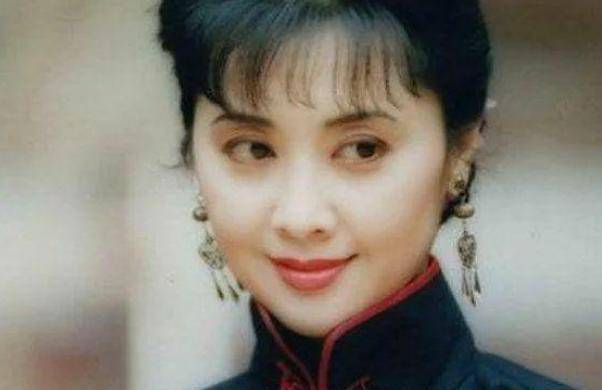 68岁女儿国国王朱琳:与唐僧"假戏真做"35年,如今过得怎样?