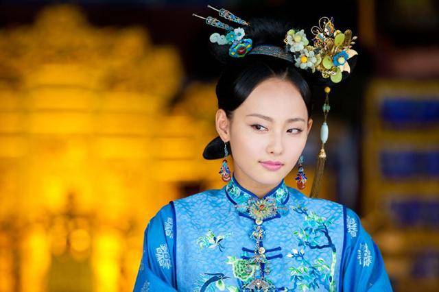 她曾与杜淳相恋7年无果，后嫁王思聪好友，婚后