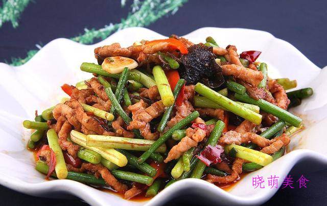 怎么把肉炒得熟嫩一点 5563bf1b9eef4dd2a6c55c23050e87eb.jpeg