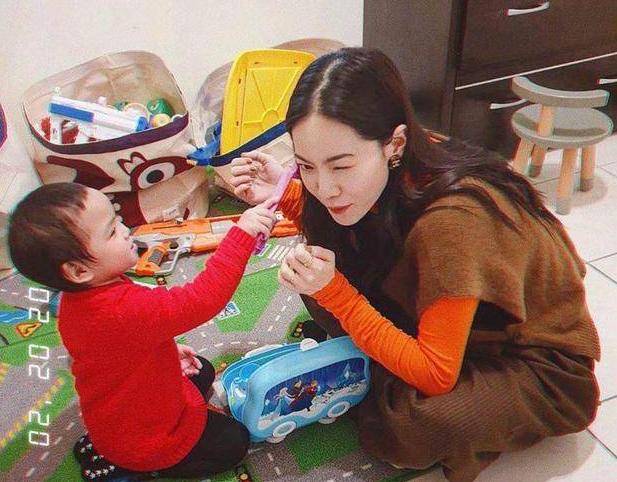 曾之乔怀孕了？辰亦儒和吴尊聊天说漏嘴，吓得