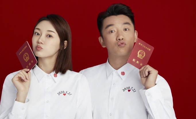 苗苗郑恺最新互动 c5f8993cb9034afea3f8b76499bd5323.jpeg