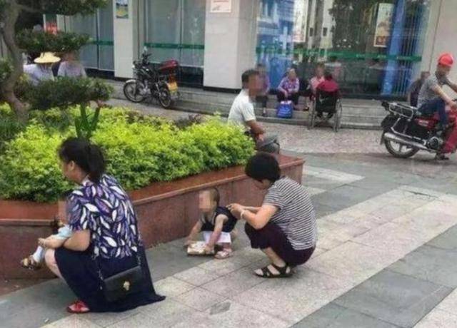 【父母】不能对宝宝做这4件事，第1件事多数妈妈都中招产后42天