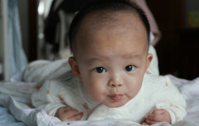 『脾胃』少生病，睡前2小时，这5种食物不要喂医生：想要孩子脾胃健康