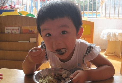 气温■这3件事别做，宝妈知道越早，孩子受伤越少劝告家长：气温升高