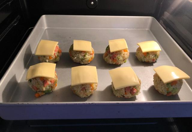 f3b7d691845e48d0a8dd90593c5e094c.png