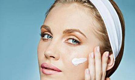 皮肤干燥怎么调理 中医 2c3c1871d4624c4ea3fc360d7f312c3e.jpeg