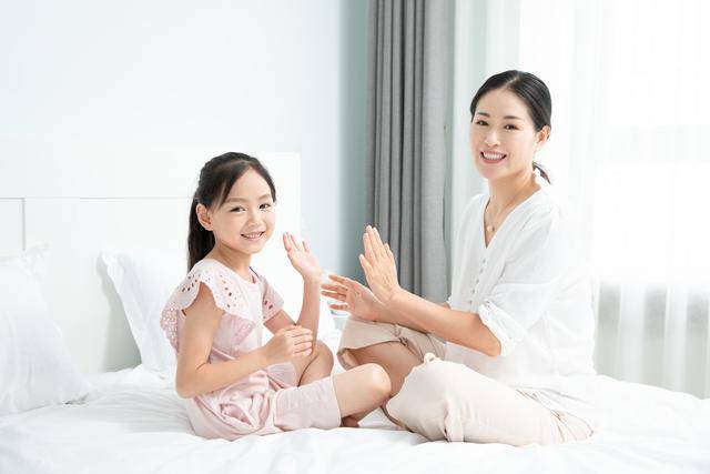 孩子很聪明，但是自律能力太低怎么办？在家上网课真是个挑战！