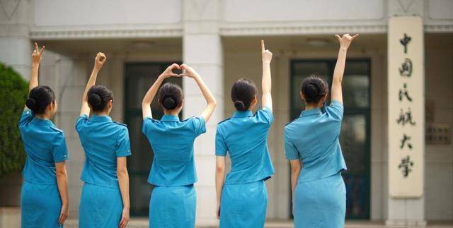 今年研究生扩招18.9万人，未来2-3年研究生将面临着什么？