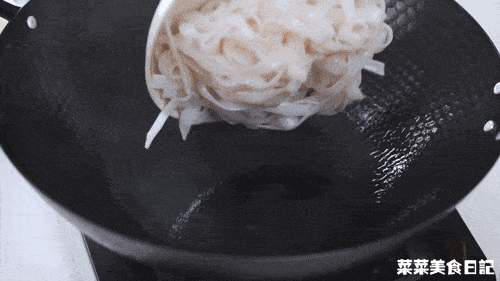 132c7e52d0a8489aab1047d2ab0ef7d8.gif