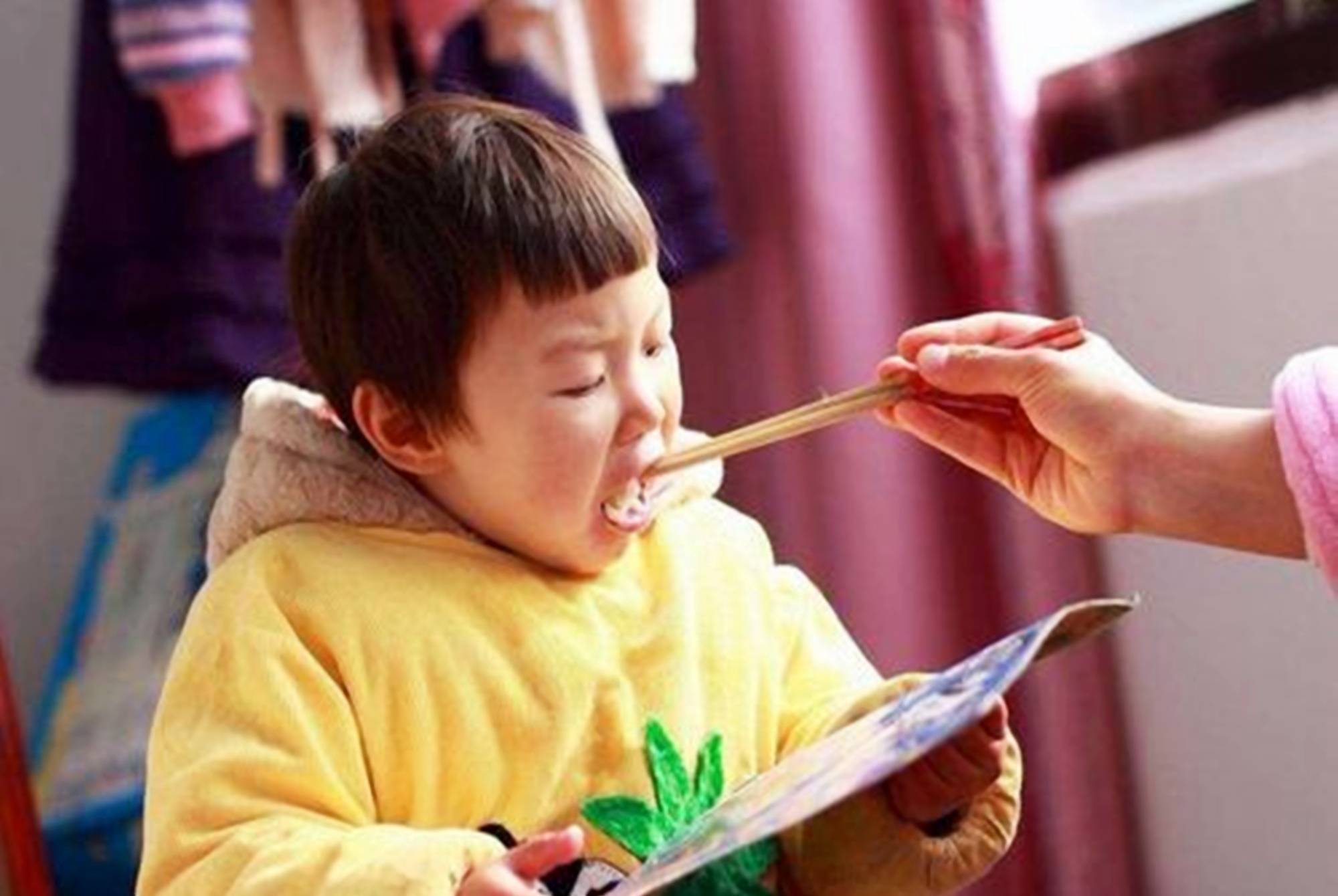 喂宝宝吃饭太累?如何提高宝宝进食能力,细节,方式缺一不可