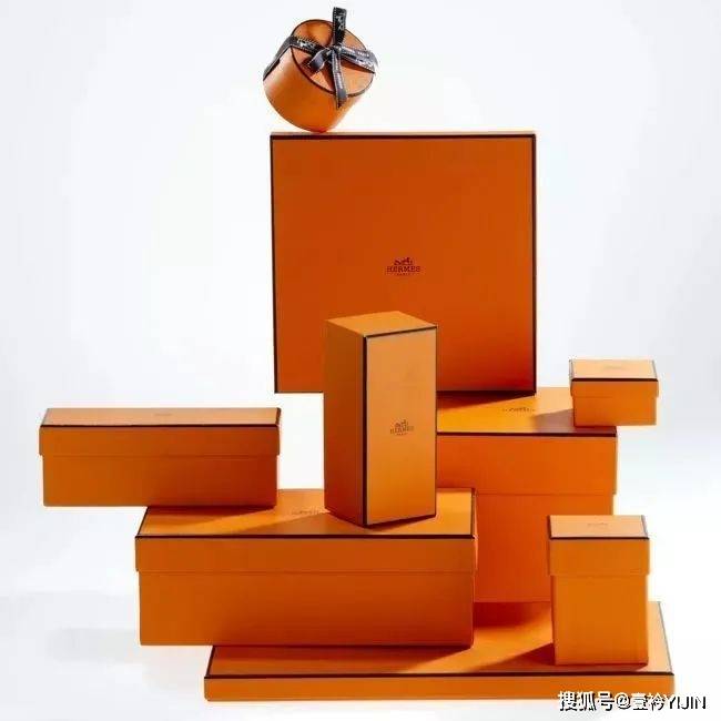 爱马仕一共有178种不同型号,尺寸的橘红色包装盒