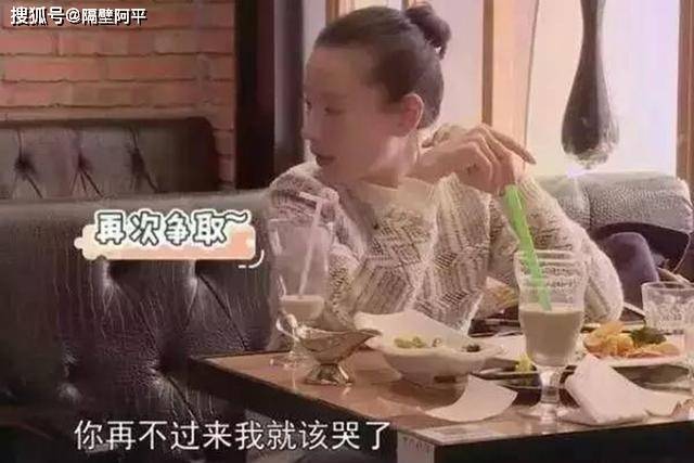 离婚8年破茧重生，潘粤明不愿打扰前妻，可董洁是怎么养孩子的？