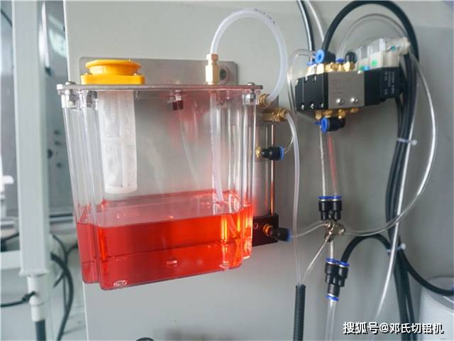 气体的收集装置_钻床收集铝屑装置_粉尘收集装置图纸