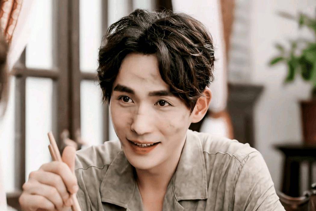 朱一龙真实性格 d98dd0019ea442ff823e23a29a3cd488.jpeg