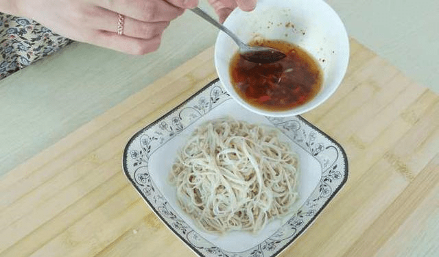 金针菇需要煮多久 18c96e659c914364855280c1fae24d8c.png