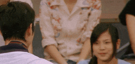 男生最让女生上瘾的15个小动作