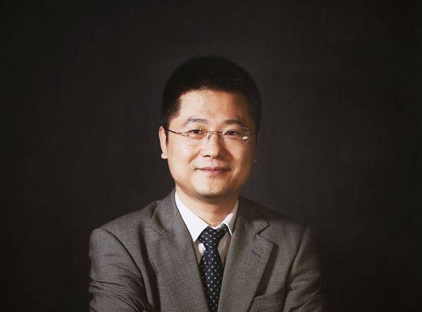 冯帅章：毕业生可以选择基层作为工作的出发点