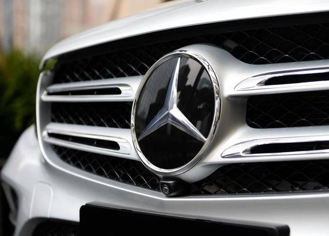 奔驰汽车车门 cd88d92984564eb2bf3be720c6d7ef7b.jpeg