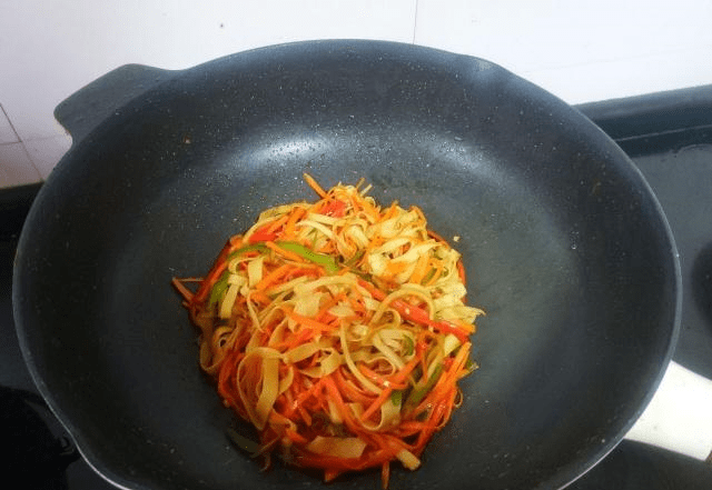 炒什么菜不放盐又好吃 8e42d812d82a4cc3804433ead6a588ca.png