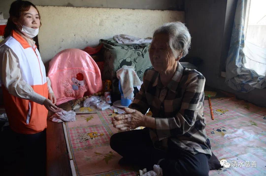 下乡送温暖,清水慈善为瓦房店市三台乡送爱心物资