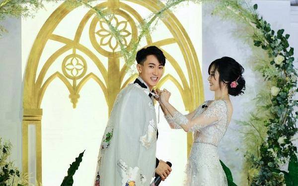 刘博帅设计的婚纱_婚纱设计(2)