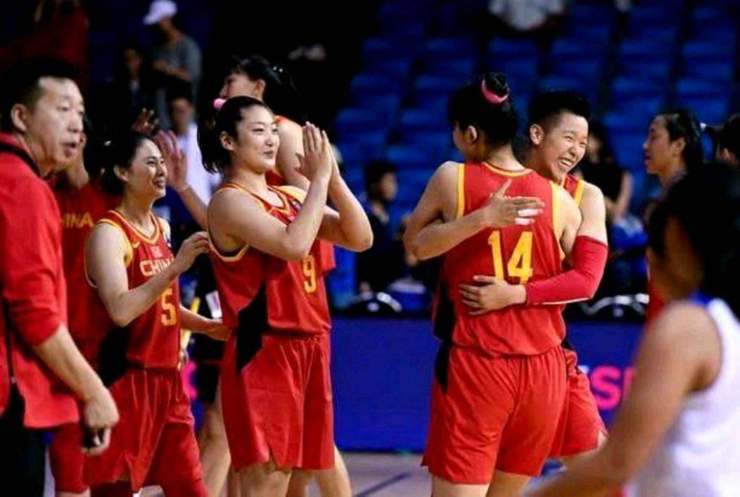 中国女篮18人推荐名单出炉!二新人惊艳亮相,后卫防线竞争激烈!