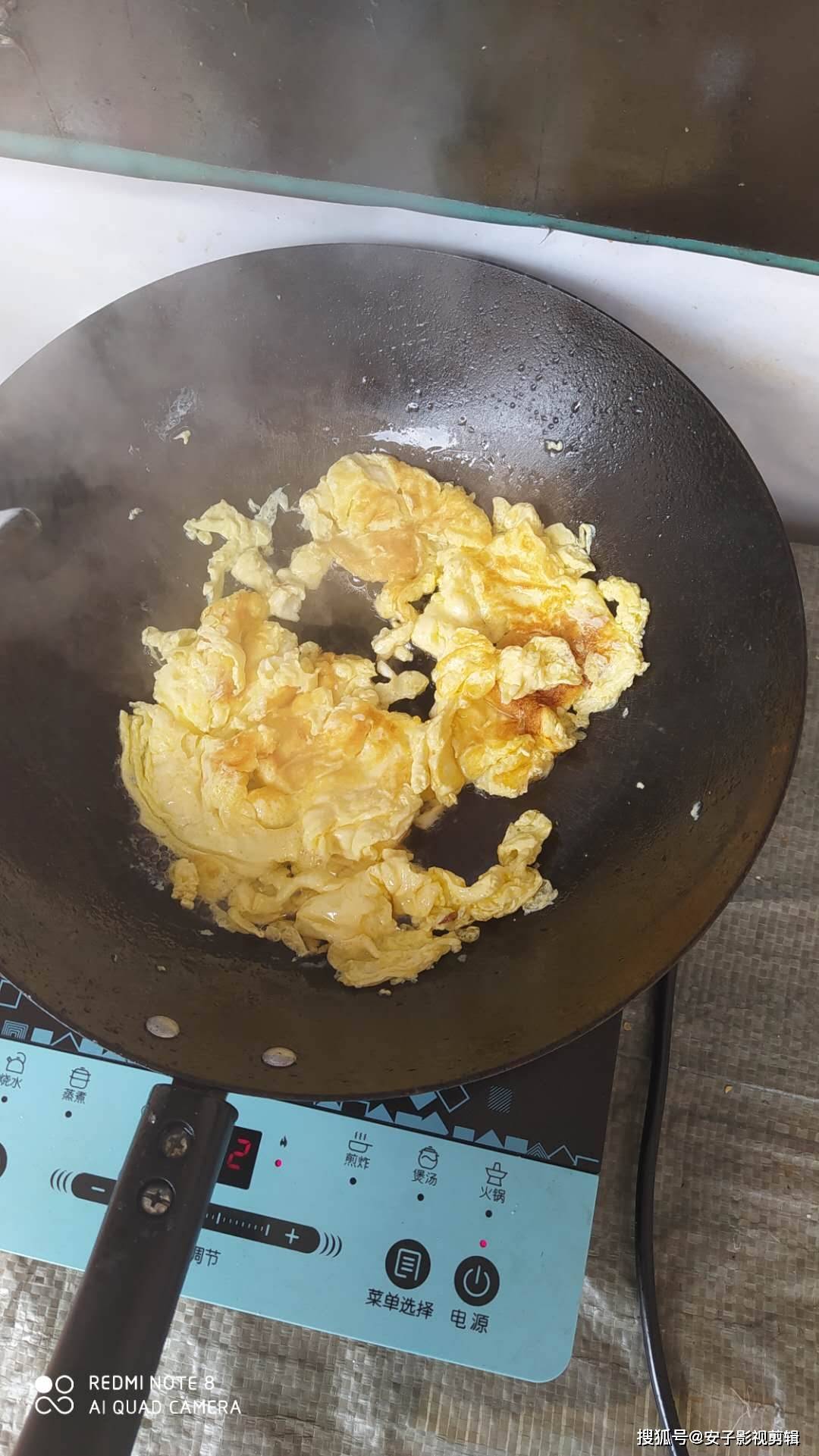 如何炒茄子和鸡蛋 cda7fa59e64547c6bc2ef7b66d6c1470.jpeg