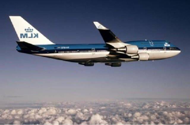 飞机的航线是怎么飞的呀 9d90f60441224c158ee6fd78809a5557.jpeg