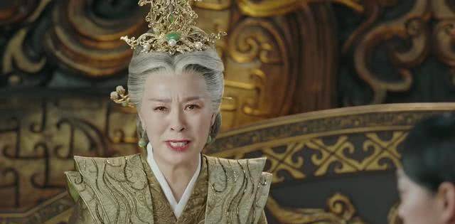 《凤弈》里的太后堪称最明智,不仅要保护子女,还要保护江山