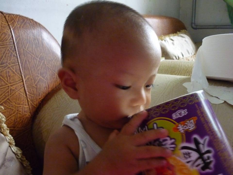 小萝卜头|成了“小萝卜头”，医生劝告：少吃这3种食物吧孩子干吃不长个