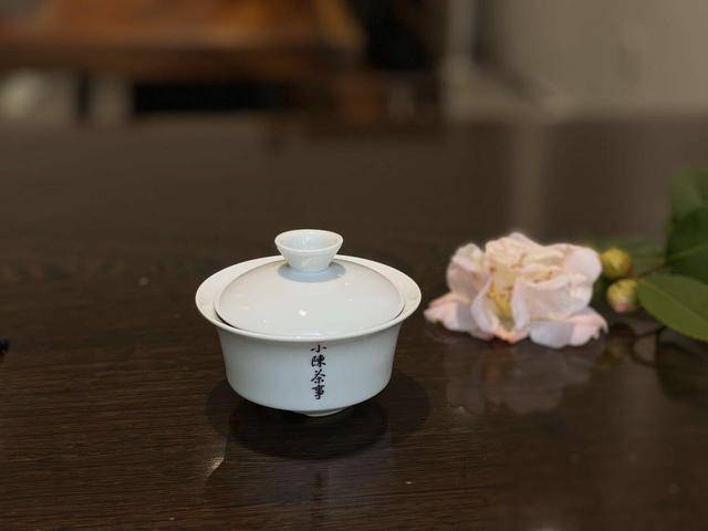 泡茶的茶具都叫什么名 b21c4d77a8fb4c4c98984601d01ac52b.jpeg