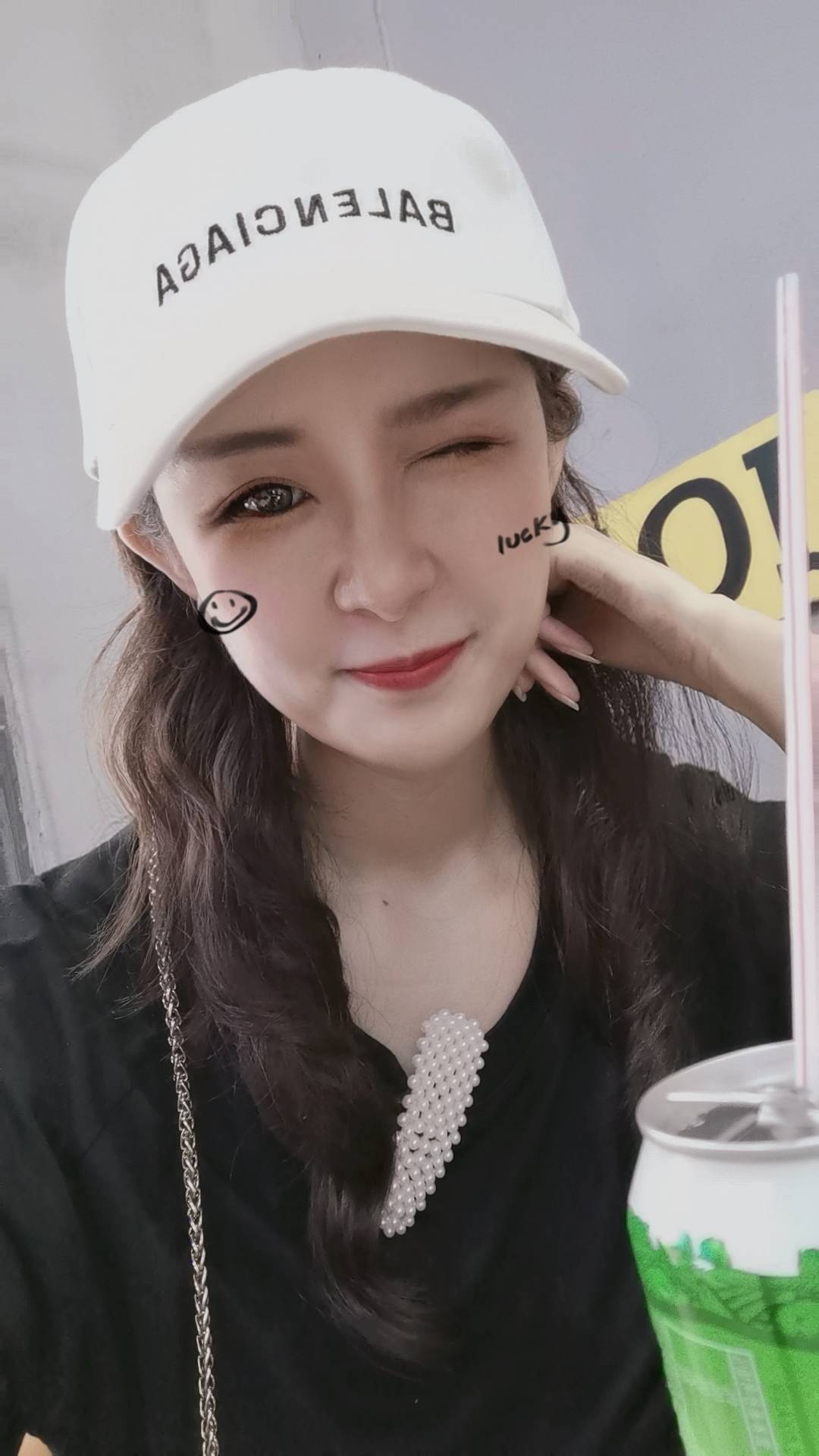 直播|杨芮儿，抖音女主播，因长得像李沁，被不少粉丝关注