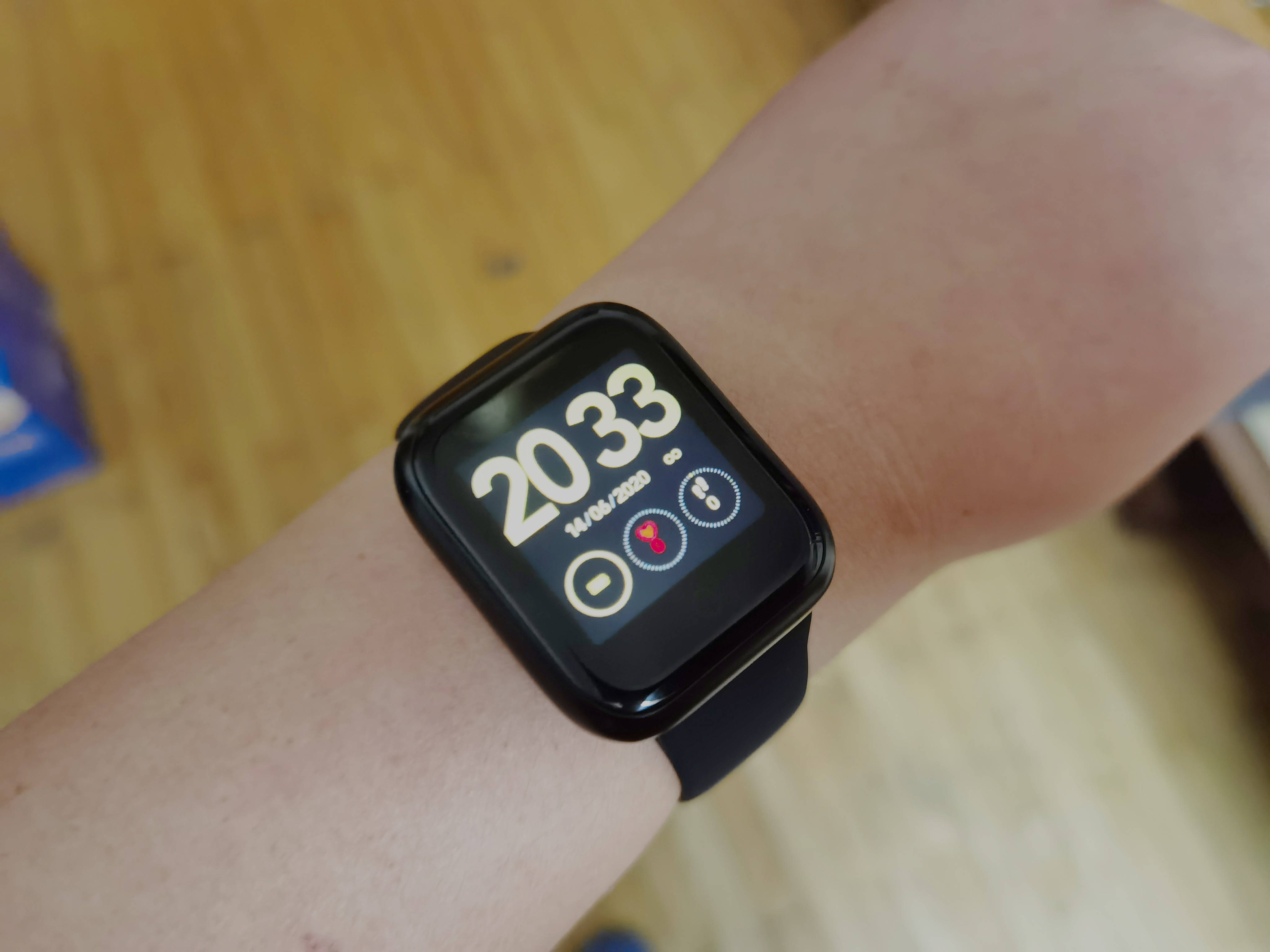 百元穿戴推荐，omthing简悦智能手表优秀更在于质感