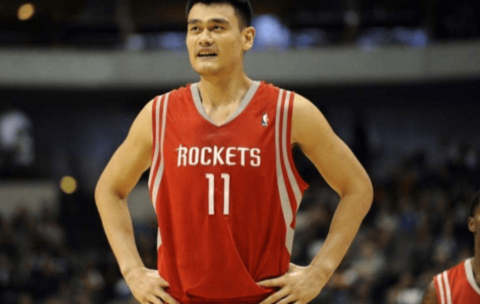鲍喜顺|中国第一巨人不听医生劝告，坚持生娃，如今孩子怎么样了12年前