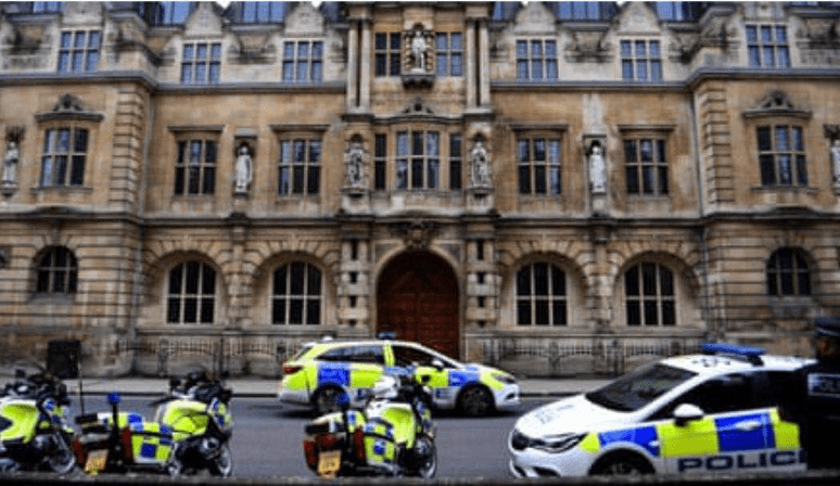 自由民主党本部 6951580ccd2d40049395642d1e370834.png