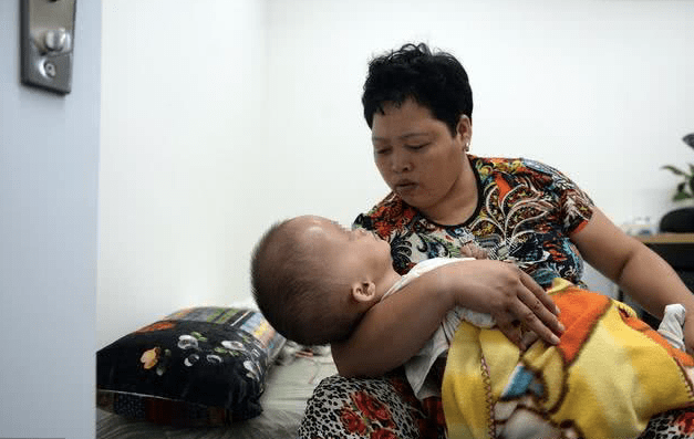 侵蚀|现在怎么样了?12年前受毒奶粉侵蚀的“大头娃娃”们