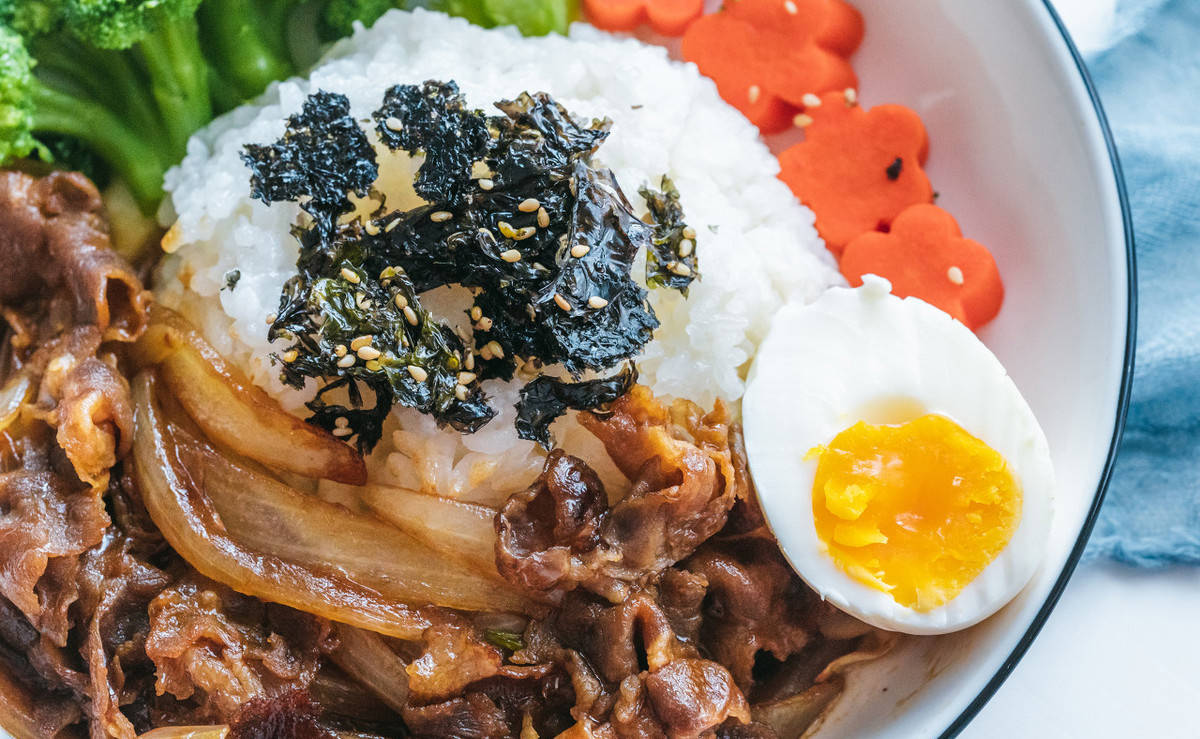 原创日式肥牛饭,香甜软嫩味道鲜,自己在家做美食,比外卖好吃百倍